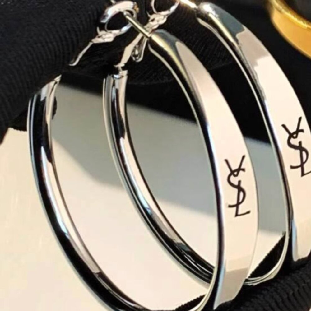 Yves Saint Laurent's "Chaines" Inspired Earrings - Picture 2 of 4